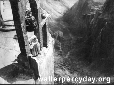 Black Narcissus - final scene with stationary matte